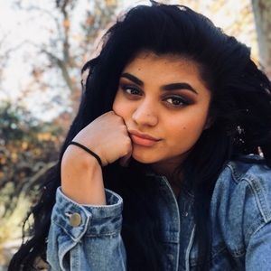 Meet your Posher, Sonia